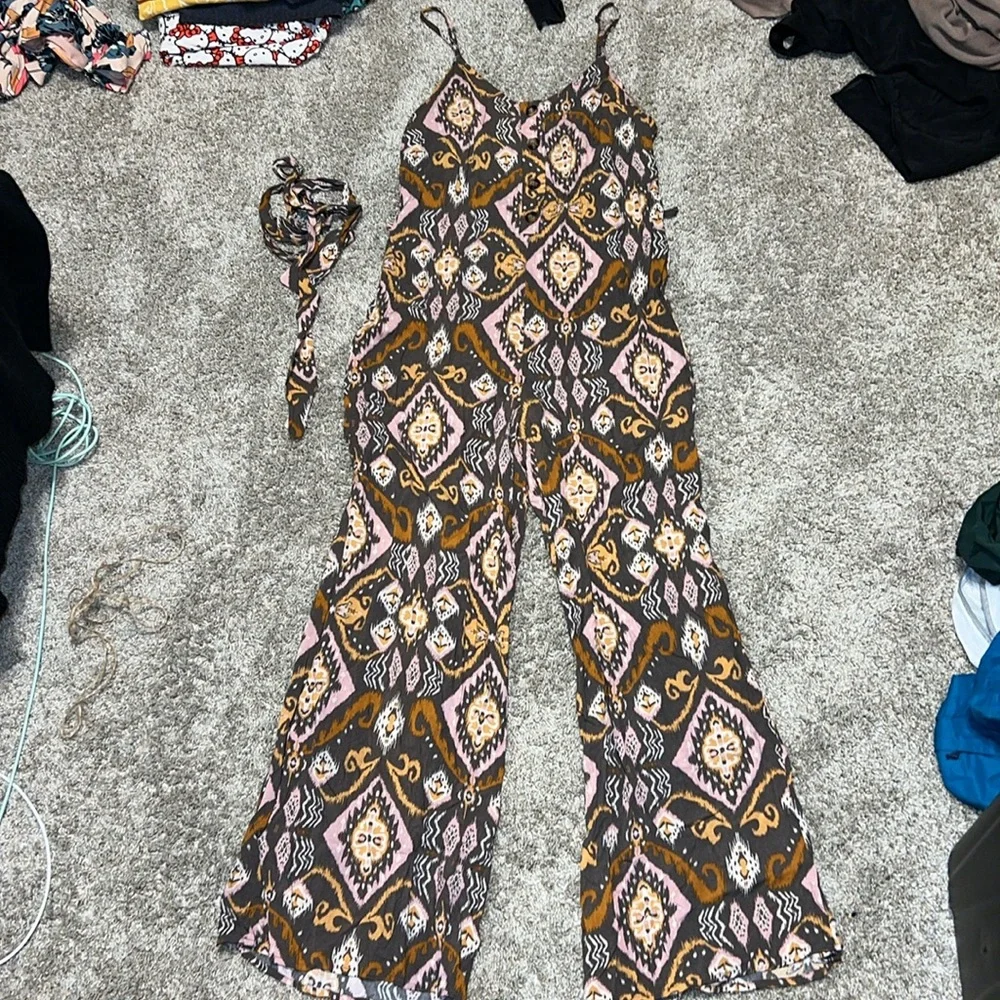 Savanna Jane Aztec Printed Jumpsuit Size Small - Picture 6 of 12